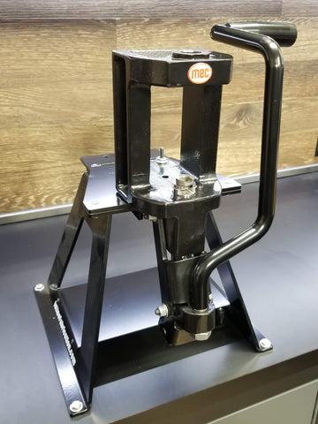 Ergonomic style roller handle for the MEC Marksman press